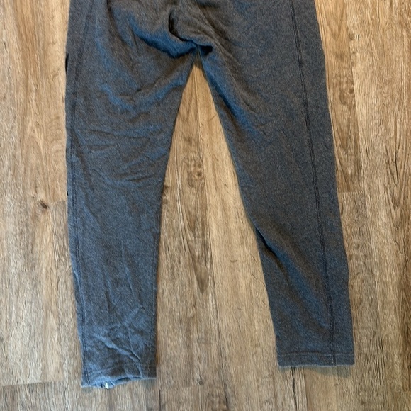 REEBOK TRACK PANTS SIZE(M) - Picture 6 of 7